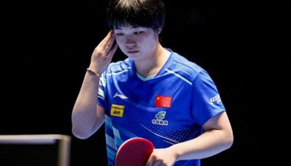 WTT冠军赛首日：国乒三连胜！蒯曼迎战早田希娜，世界亚军0-3败北|萨马拉|林诗栋|女双冠军|斯佐科斯|德拉戈曼_新浪体育_新浪新闻